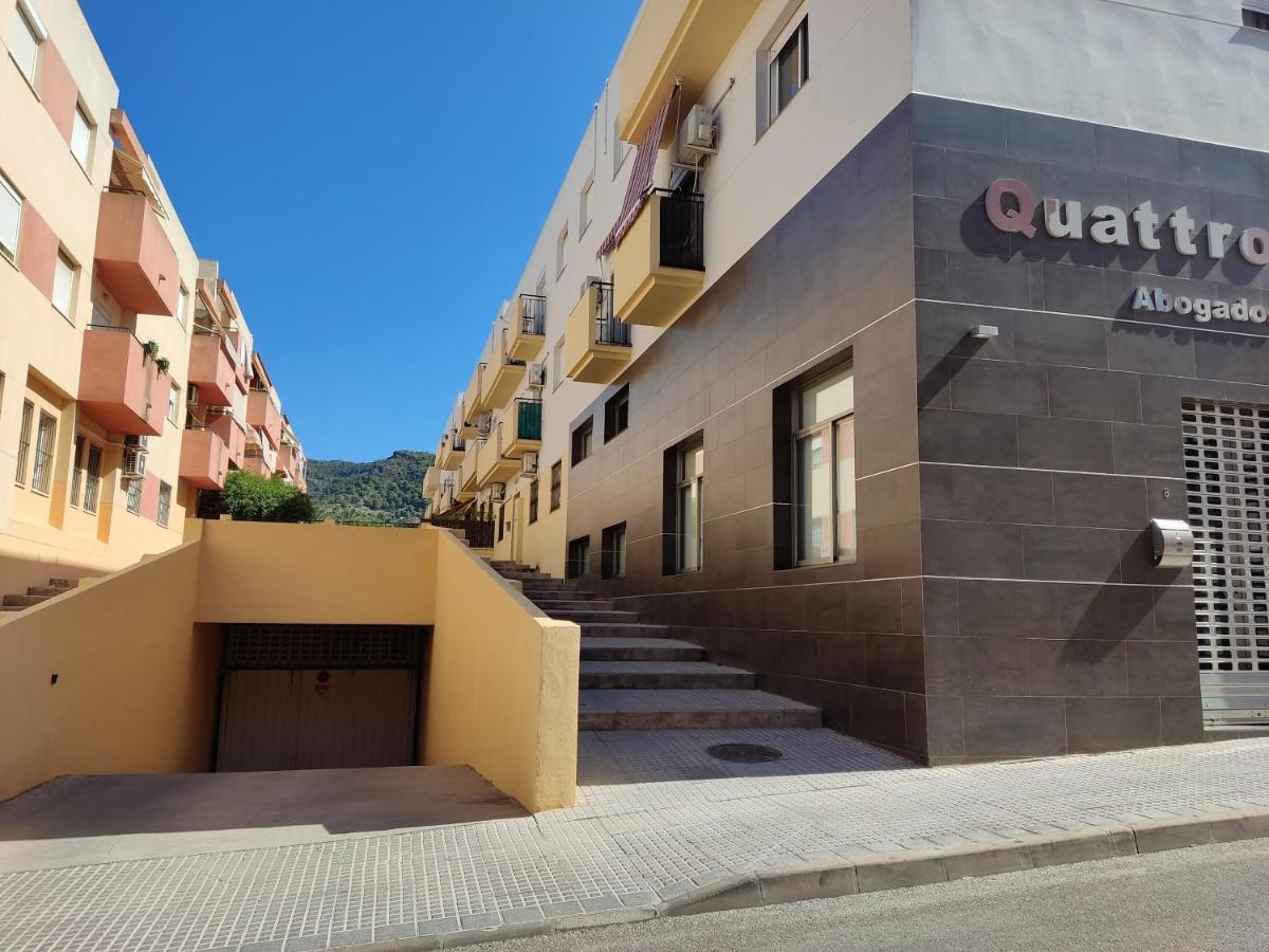 Appartement 80S Loft Vintage 15' Malaga Airport Free Guest Parking à Alhaurín de la Torre Extérieur photo