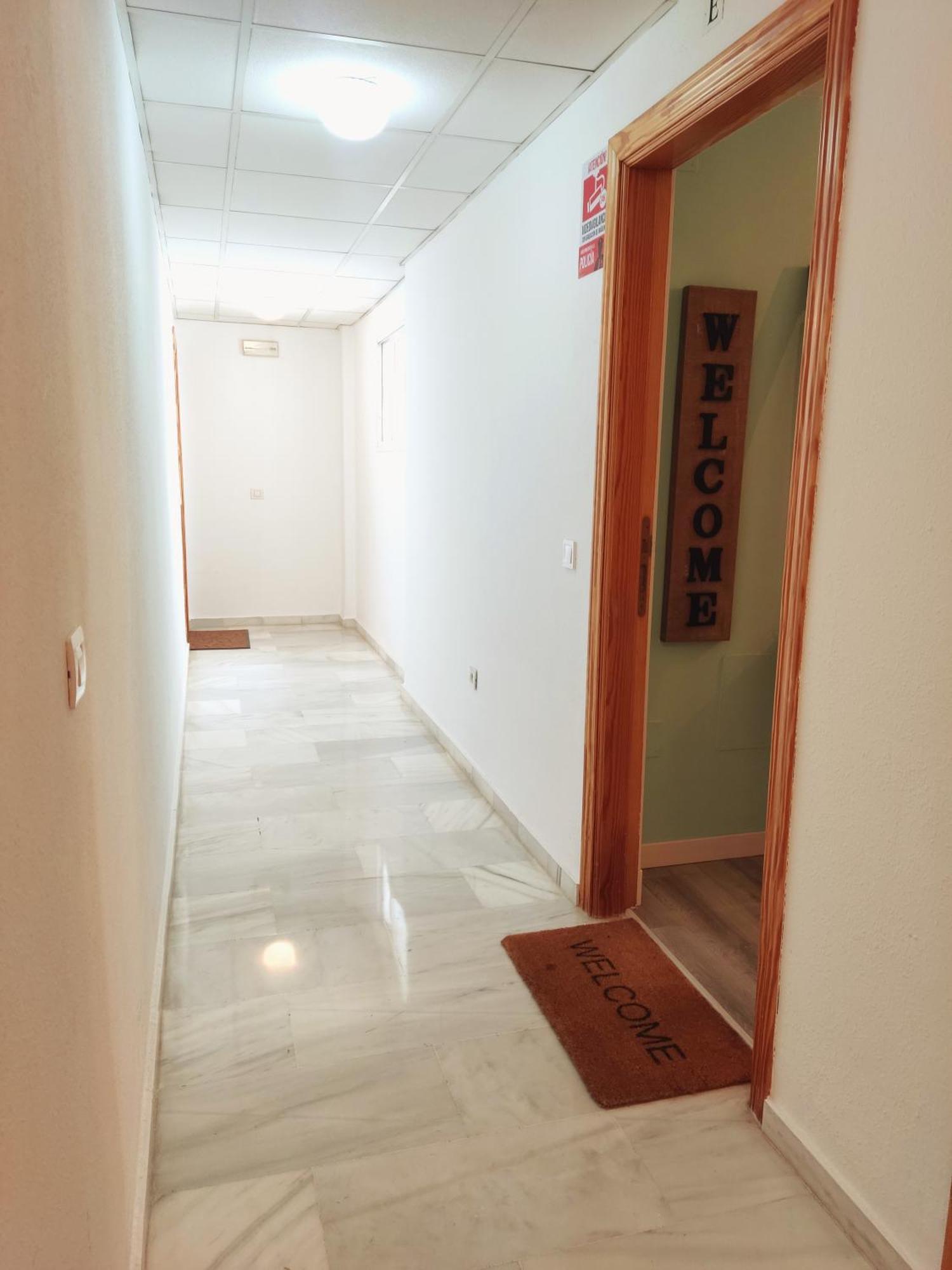 Appartement 80S Loft Vintage 15' Malaga Airport Free Guest Parking à Alhaurín de la Torre Extérieur photo
